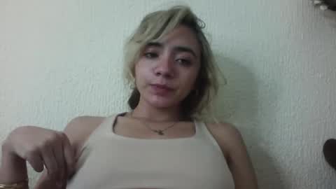 majo_gomezz online show from November 2025 01:28:02 AM