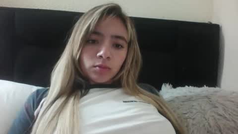majo_gomezz online show from March 2026 03:34:01 AM