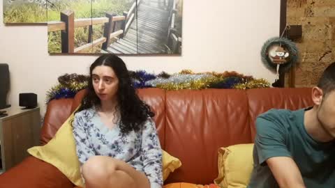 Snapshot of make_me_feel chatting on December 2024 03:58:01 PM Lena Ian online show from December 2024 03:58:01 PM