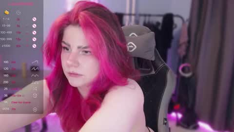 Snapshot of makelovenotwarbitchess chatting on October 2025 08:53:01 AM Ruby online show from October 2025 08:53:01 AM