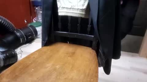 Snapshot of makemypantstightasfuck chatting on February 2025 02:48:02 AM makemypantstightasfuck online show from February 2025 02:48:02 AM