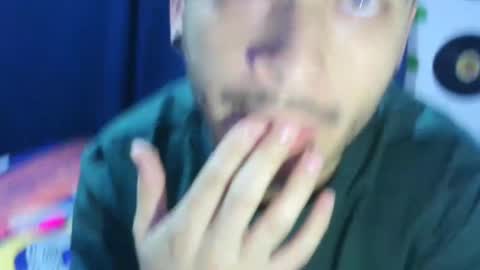 Snapshot of makenzy_darly chatting on February 2025 03:00:02 AM Makenzy darly online show from February 2025 03:00:02 AM