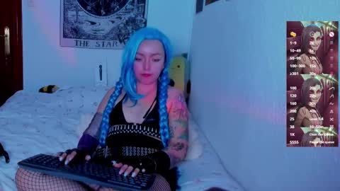 ...  ... online show from March 2025 10:34:02 PM