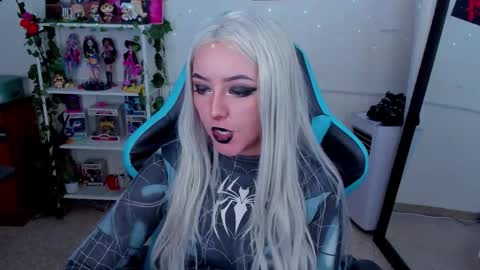 ...  ... online show from November 2025 11:37:02 PM