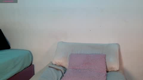 Snapshot of makii__ chatting on February 2026 09:22:01 PM Maki online show from February 2026 09:22:01 PM