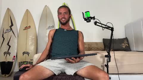 Mack  Makingmoans Twitter online show from June 2026 11:03:02 AM