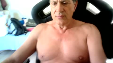makis8989 online show from June 2026 06:04:01 AM