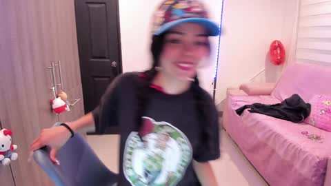 Snapshot of mal_norma chatting on January 2025 11:34:02 PM Mal Norma online show from January 2025 11:34:02 PM