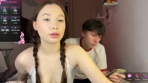 Snapshot of malcolm_yang chatting on October 2025 07:16:01 PM Tom and Mark 3 online show from October 2025 07:16:01 PM