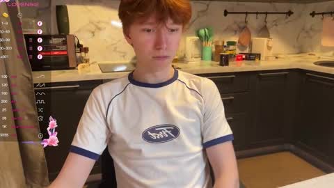 Snapshot of malcolm_yang chatting on November 2025 03:17:02 PM Tom and Mark 3 online show from November 2025 03:17:02 PM