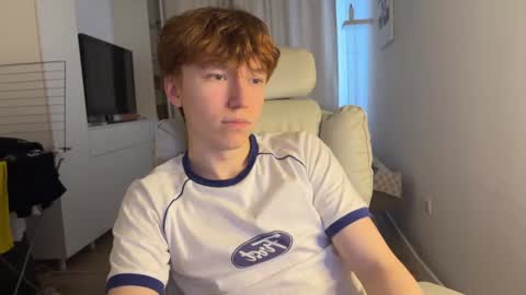 Snapshot of malcolm_yang chatting on November 2025 10:21:01 AM Tom and Mark 3 online show from November 2025 10:21:01 AM