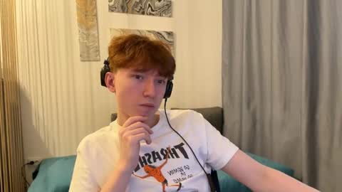 Snapshot of malcolm_yang chatting on December 2025 09:51:01 AM Tom and Mark 3 online show from December 2025 09:51:01 AM