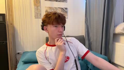 Snapshot of malcolm_yang chatting on December 2025 03:17:01 PM Tom and Mark 3 online show from December 2025 03:17:01 PM