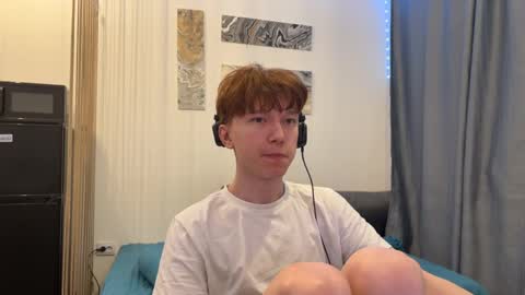 Snapshot of malcolm_yang chatting on December 2025 04:57:02 PM Tom and Mark 3 online show from December 2025 04:57:02 PM