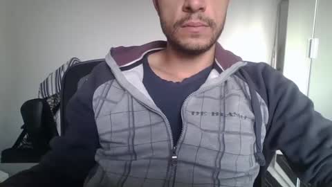 Snapshot of maleboyz chatting on March 2025 06:43:01 AM Boybi online show from March 2025 06:43:01 AM