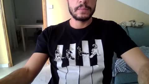 Snapshot of maleboyz chatting on November 2025 11:52:02 AM Boybi online show from November 2025 11:52:02 AM