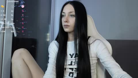 piu online show from April 2026 06:00:01 PM