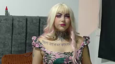Snapshot of maliciaxpoison chatting on June 2026 05:54:02 AM maliciaxpoison online show from June 2026 05:54:02 AM