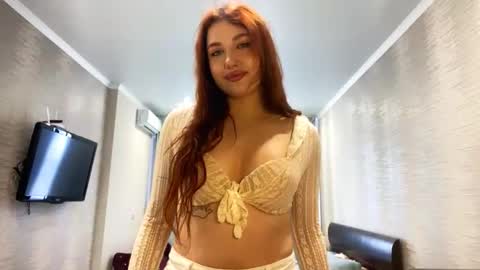 Isabella online show from October 2025 10:25:01 AM