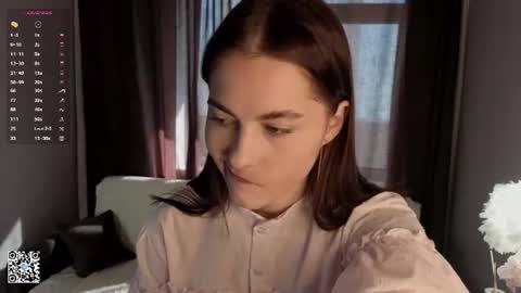 Snapshot of mallieangelini chatting on July 2026 04:04:02 AM Mia online show from July 2026 04:04:02 AM