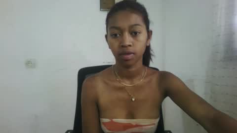 Snapshot of malluna4 chatting on May 2026 08:31:01 AM Malluna online show from May 2026 08:31:01 AM