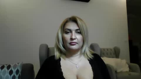 Snapshot of malorine chatting on November 2025 07:23:02 PM malorine online show from November 2025 07:23:02 PM