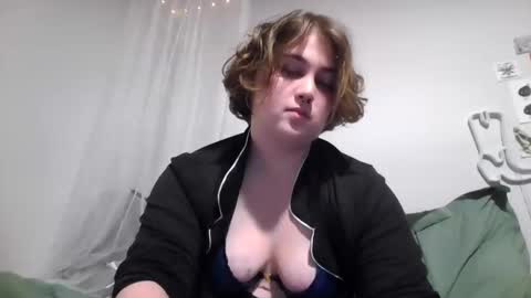 Snapshot of malrider2 chatting on January 2025 01:52:02 AM Mal online show from January 2025 01:52:02 AM