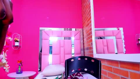 Melanie online show from December 2024 07:50:02 PM