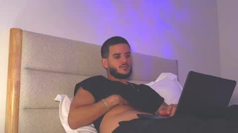 maluma09 online show from October 2025 09:46:02 AM