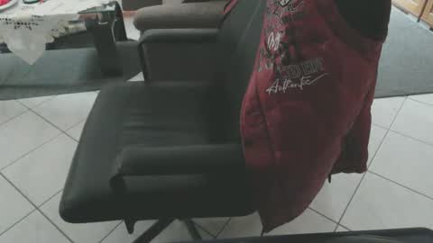 Snapshot of maly246 chatting on January 2026 08:08:02 AM maly246 online show from January 2026 08:08:02 AM