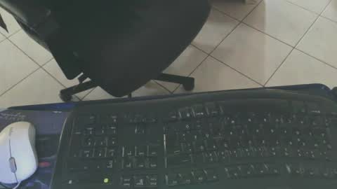 Snapshot of maly246 chatting on January 2026 08:08:01 AM maly246 online show from January 2026 08:08:01 AM