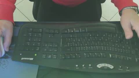 Snapshot of maly246 chatting on February 2026 08:21:01 AM maly246 online show from February 2026 08:21:01 AM