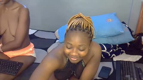 mama_pussie online show from October 2025 12:05:02 AM