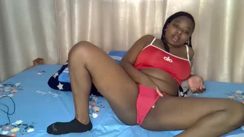 mama_pussie online show from April 2026 01:04:02 PM