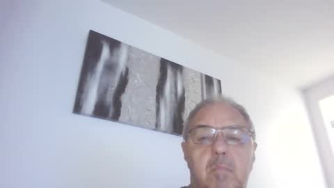 Snapshot of mambow99 chatting on February 2025 05:07:01 PM OLDMANFREE online show from February 2025 05:07:01 PM