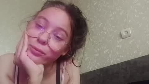 Mia online show from August 2026 07:00:02 AM