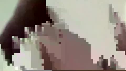 Snapshot of mamoubz chatting on January 2025 10:32:02 AM Clone online show from January 2025 10:32:02 AM