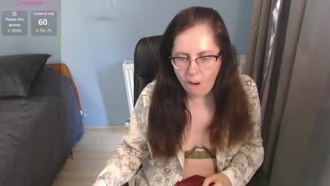 Snapshot of mandarinka28 chatting on May 2026 08:31:01 AM mandarinka28 online show from May 2026 08:31:01 AM