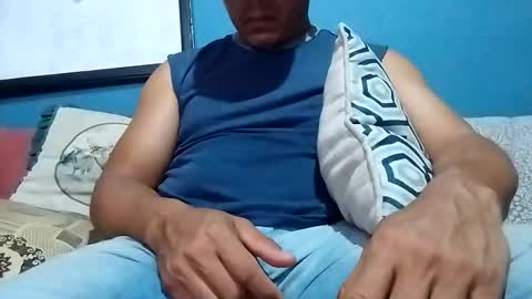 mandrilo7379 online show from April 2026 07:03:01 AM