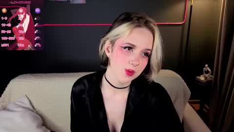 Luna online show from February 2026 09:24:02 PM