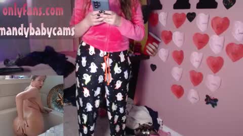 Snapshot of mandybabyxxx chatting on October 2025 01:48:02 AM MandyBabyXXX online show from October 2025 01:48:02 AM