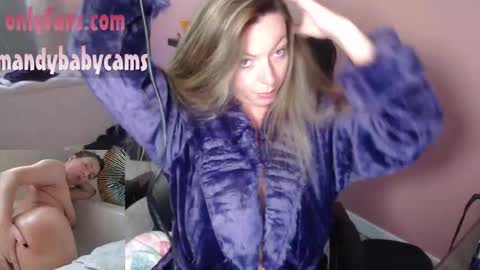 Snapshot of mandybabyxxx chatting on October 2025 09:59:01 PM MandyBabyXXX online show from October 2025 09:59:01 PM