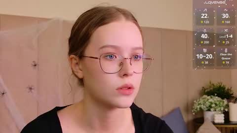 Snapshot of mandymilson chatting on October 2025 02:01:02 PM Mandy online show from October 2025 02:01:02 PM