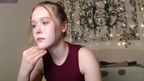 Snapshot of mandymilson chatting on October 2025 04:11:01 PM Mandy online show from October 2025 04:11:01 PM