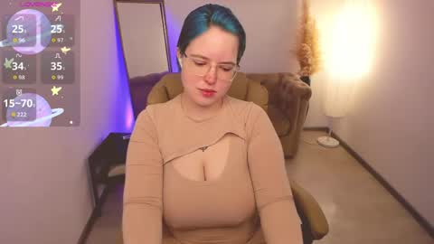 Snapshot of manic_pixie_ chatting on May 2026 03:28:01 PM manic_pixie_ online show from May 2026 03:28:01 PM