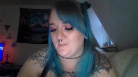 ManicPixiePop online show from November 2025 10:10:02 PM