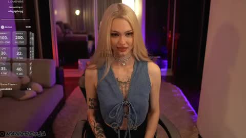 Snapshot of manifreyja chatting on July 2026 09:21:01 PM Amelie online show from July 2026 09:21:01 PM