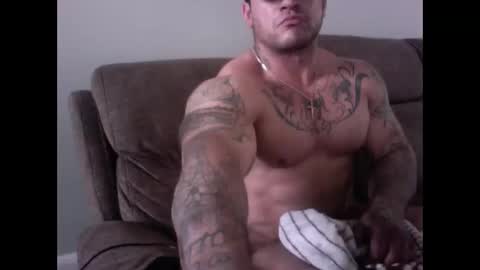 Snapshot of manmuscles3 chatting on March 2025 02:55:01 PM manmuscles3 online show from March 2025 02:55:01 PM