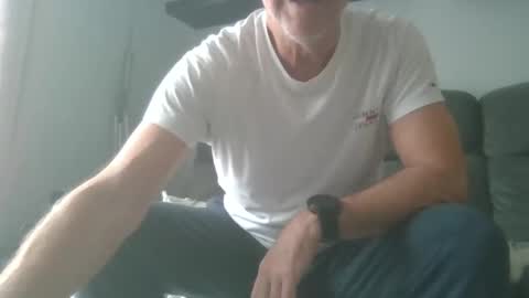 Snapshot of manngrossbite chatting on December 2024 01:17:01 PM manngrossbite online show from December 2024 01:17:01 PM