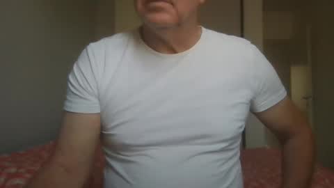 manngrossbite online show from April 2026 07:45:01 AM